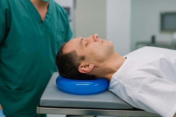 almohada posicionador de cabeza